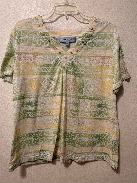 Samantha Grey Tops - Samantha Green and yellow short Sleeve V-Neck Tee in Green & Yellow